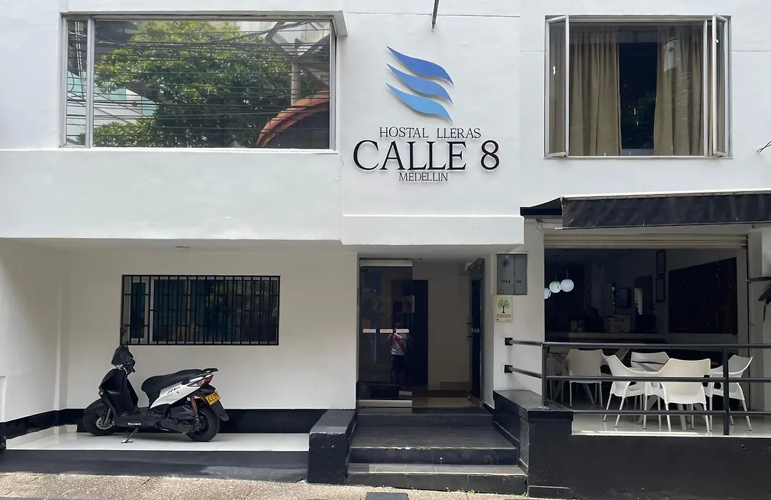 Hostal Lleras Calle 8-1